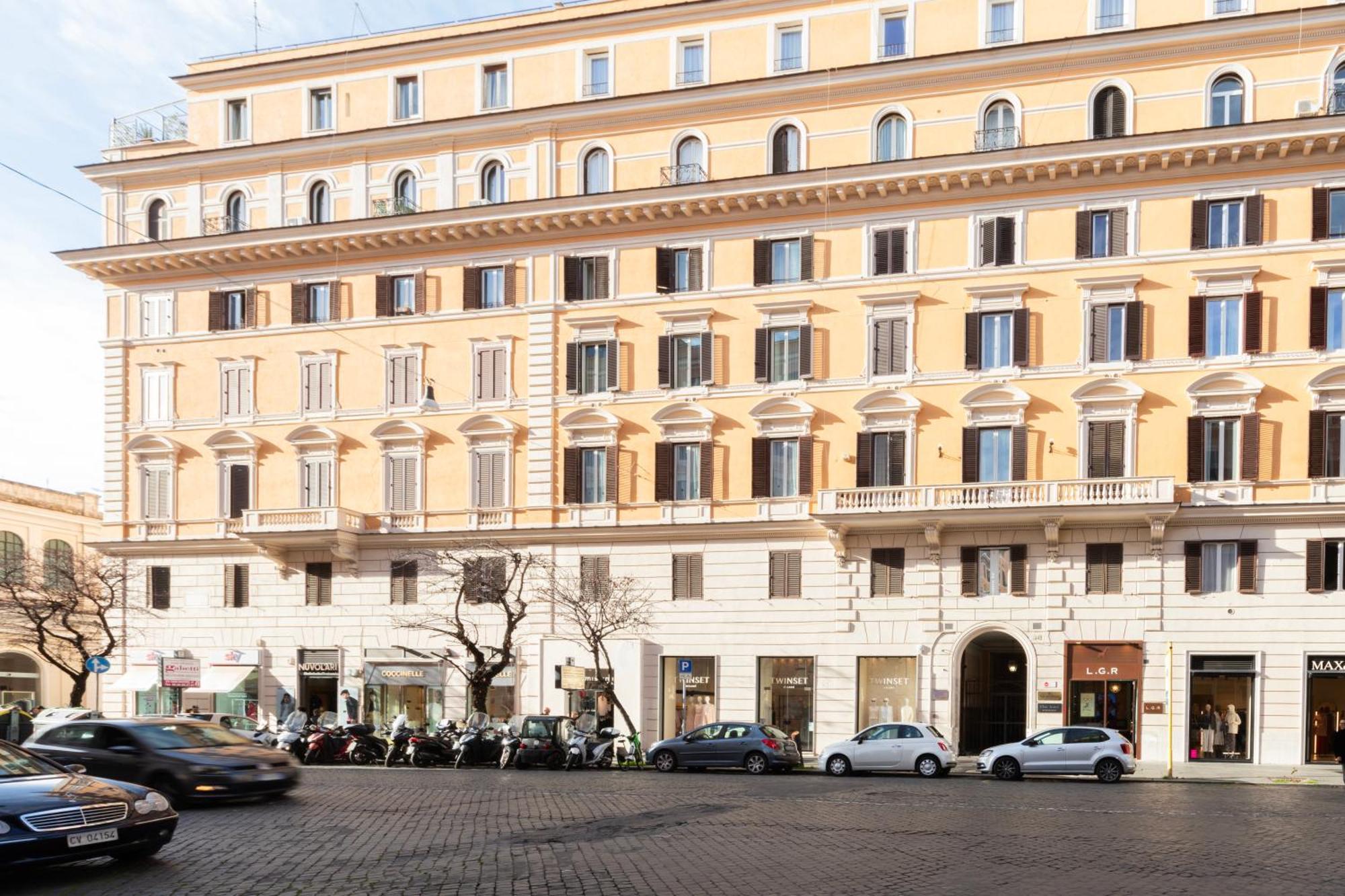 Cloud 9 Hotel Rom